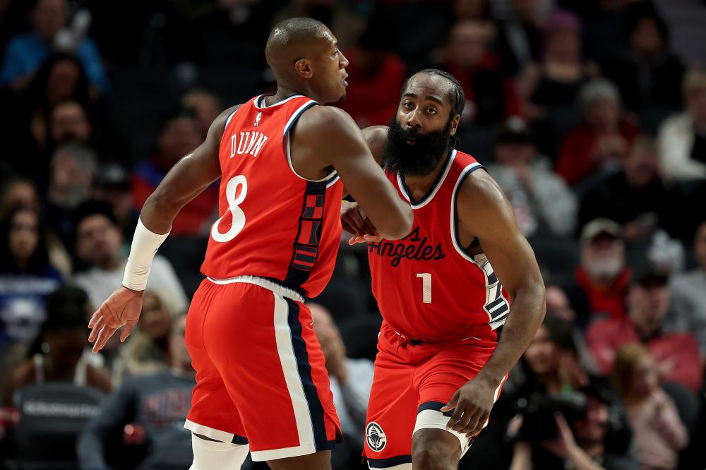 正是莱昂纳 正是莱昂纳