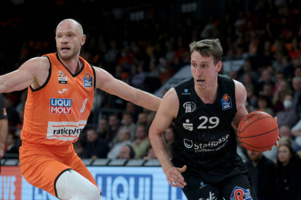 他在代表国 他在代表国