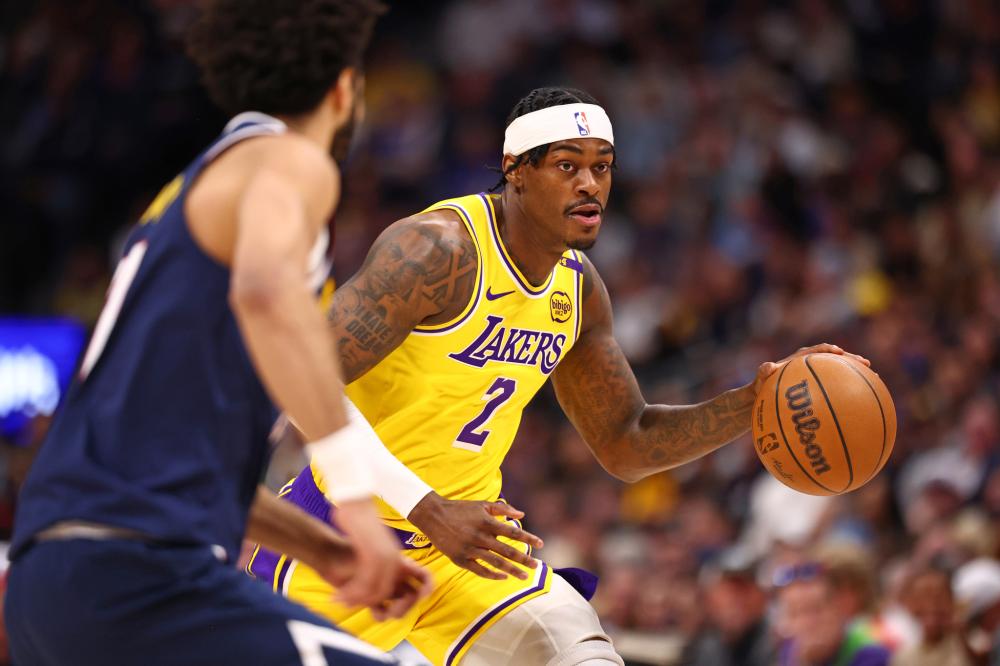 脱颖而出的 脱颖而出的