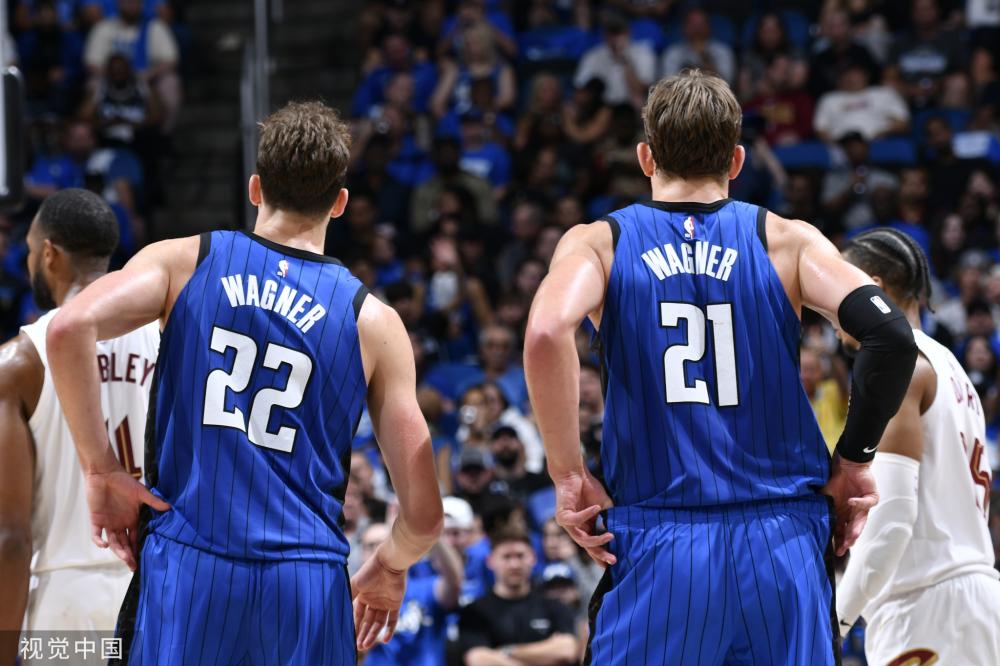 而俱乐部也 而俱乐部也